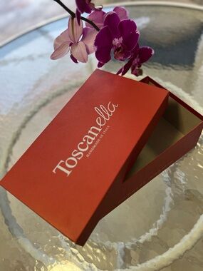 Toscanella Red Gift shoe box packaging